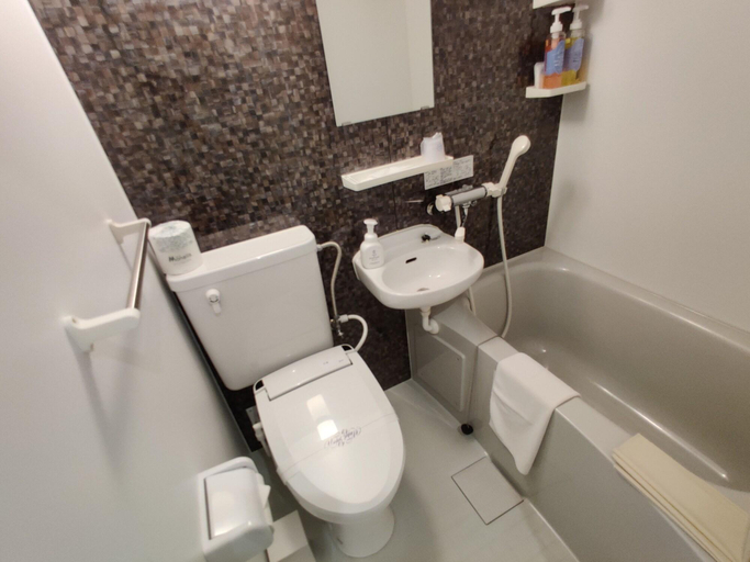 Bathroom 5, Hotel Sun Road, Amakusa