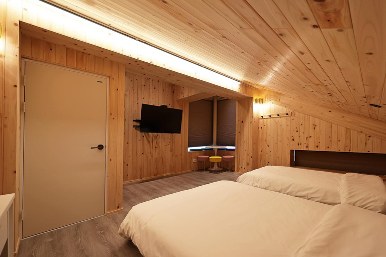 Bedroom 2, Busan Songjeong Stay, Haeundae