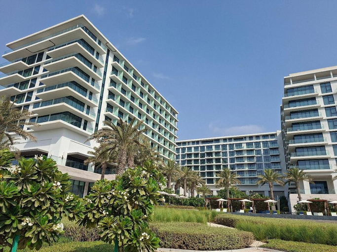 Others 3, Address Residence Bahrain, Muharraq
