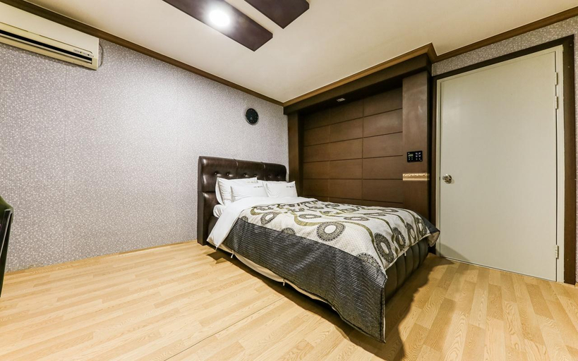 Bedroom 2, Dangjin Haru, Dangjin
