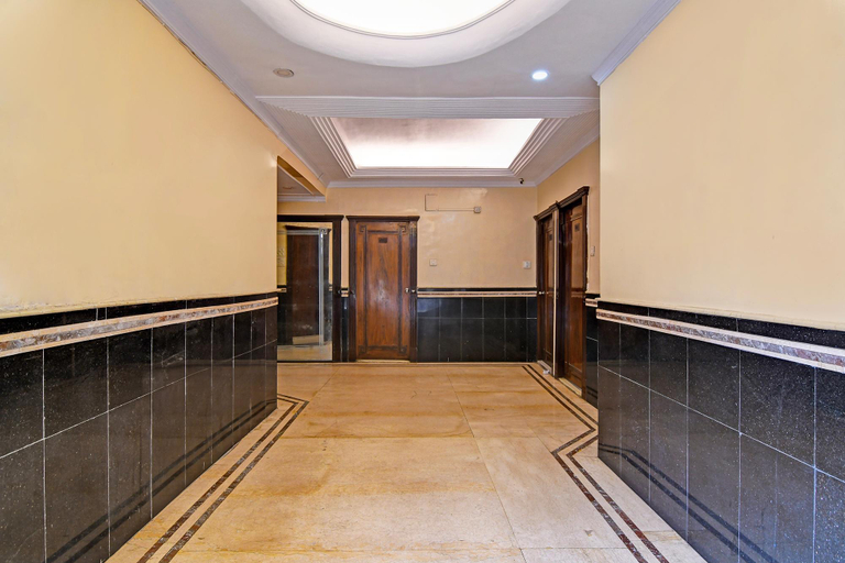 Public Area 2, Fabhotel Samrat, Kolkata