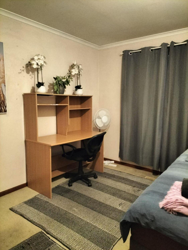 4, Budget Homestay in Clayton - PRIVATE ROOM, Melbourne