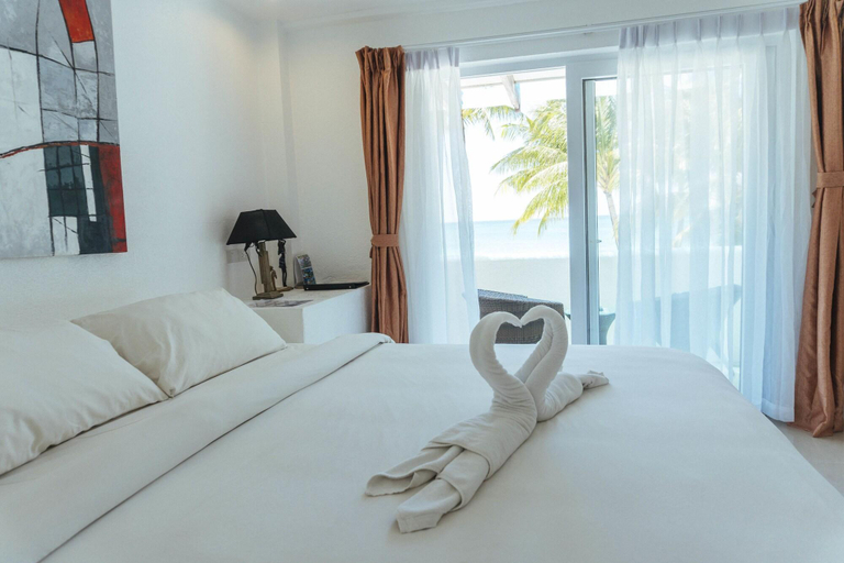 Bedroom 3, Calypso Dive Resort, Malay