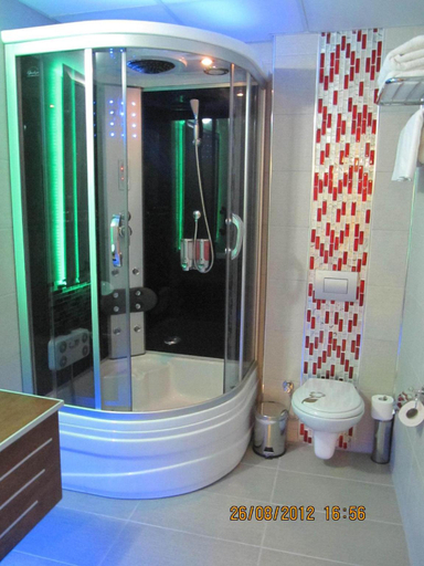 Bathroom 3, Anil Hotel, Bergama
