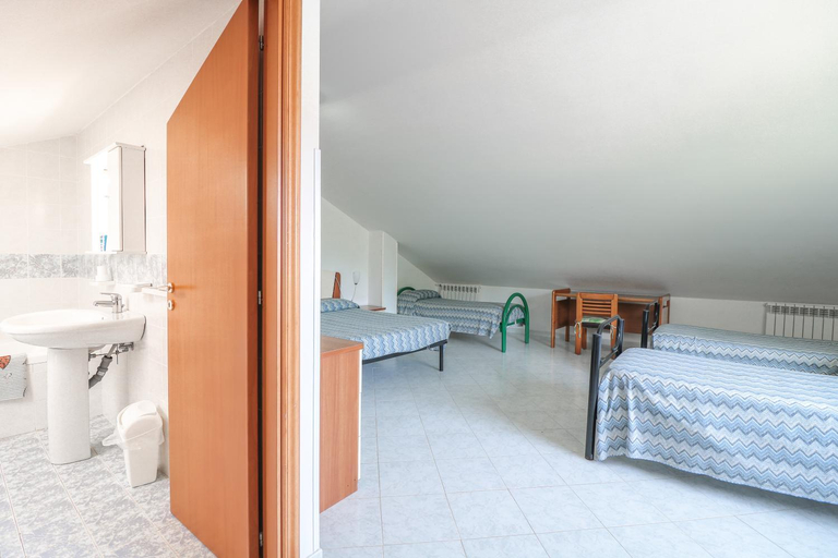 Bedroom 3, Residence Belvedere, Salerno