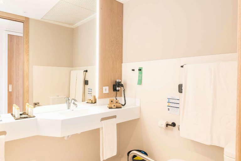 Bathroom 5, ZT The Golden Hotel Barcelona, Barcelona
