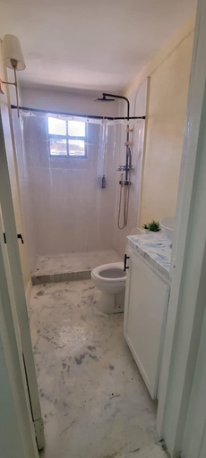 Bathroom 3, Oceanview Suites