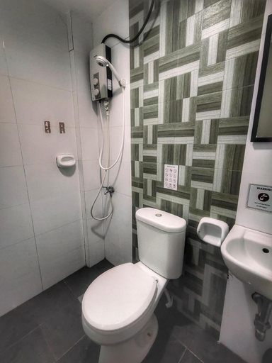 Bathroom 5, S and M Hotel - Mandaue, Mandaue City