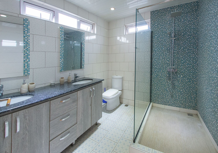 Bathroom 4, Casa Maria, Black River