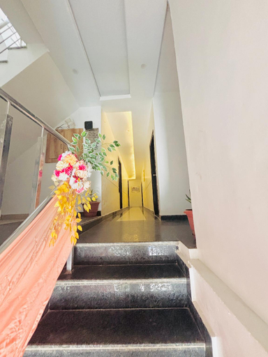 Public Area 3, Hotel Devine, Sahibzada Ajit Singh Nagar