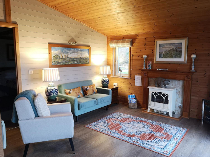 Public Area 2, Cottage in Brookland with Private Sauna, Kent