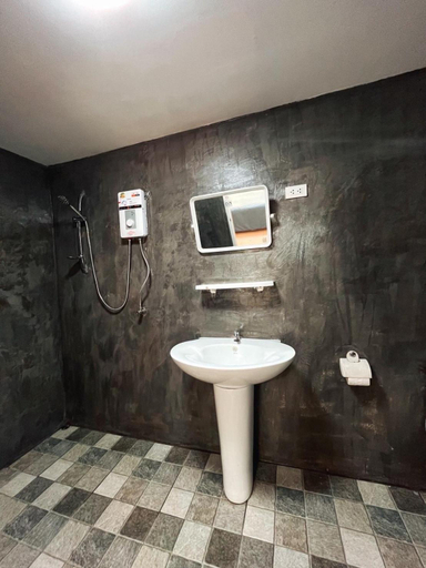 Bathroom 5, Kama Siri Koh Kood, K. Ko Kut