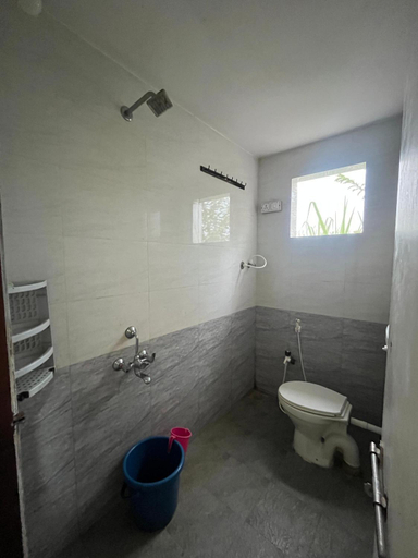 Bathroom 3, DANDELI CROCODILE EDGE HOME STAY, Uttara Kannada