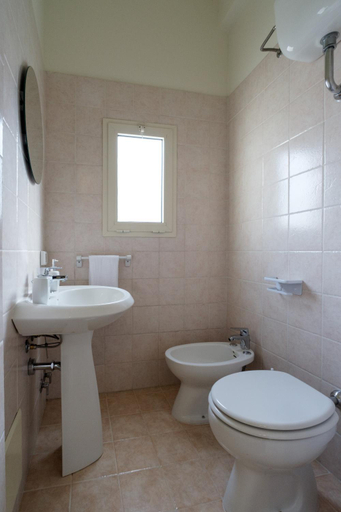 Bathroom 3, Casa Dorotea, Lecce