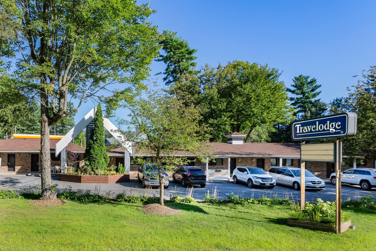 Exterior & Views 2, Travelodge by Wyndham Bracebridge, Muskoka