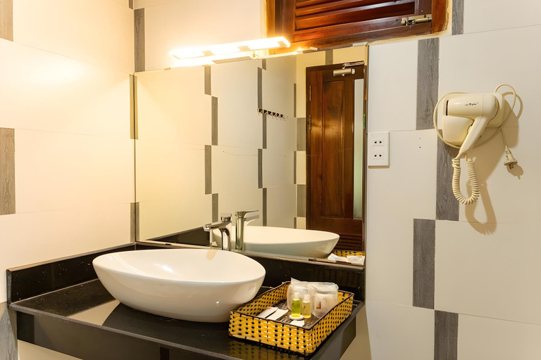Bathroom 4, Phu Van Resort & Spa, Phú Quốc
