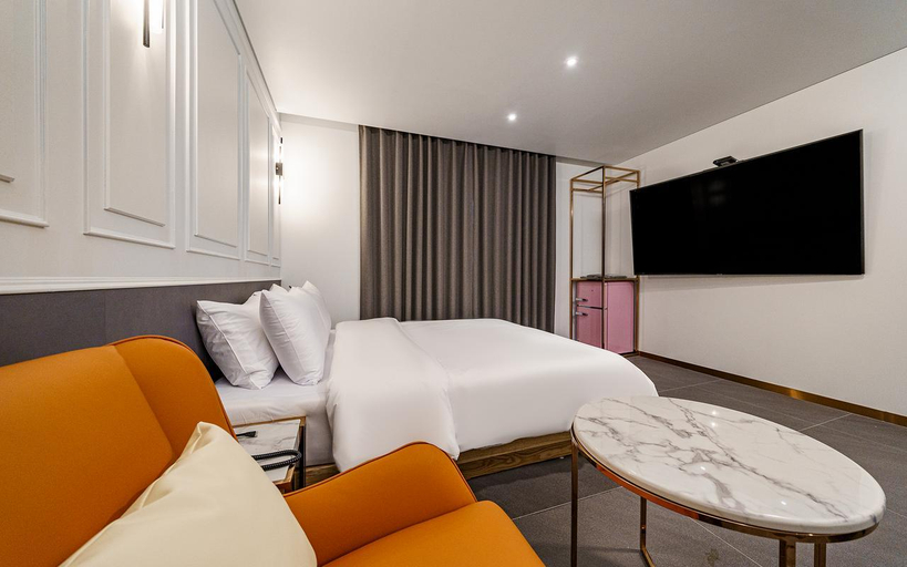 Bedroom 2, Asan Brown Dot Asan Terminal Branch, Asan