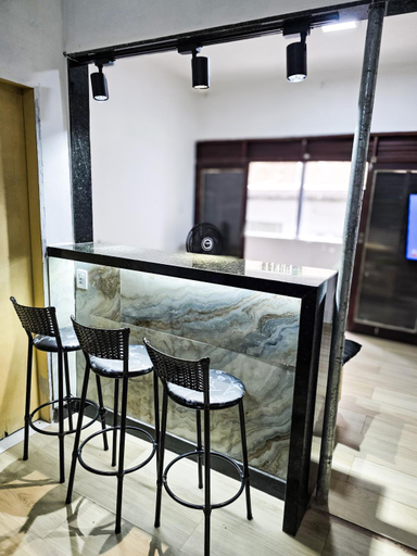 Others 2, Hostel da Floresta, Vitoria