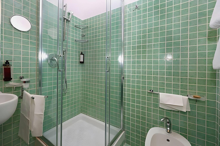 Bathroom 3, Hotel Corot, Rome