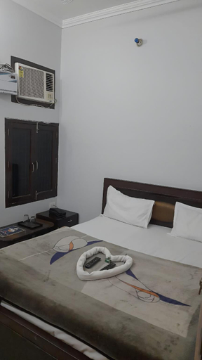 Bedroom 5, New hotel blue stars, Varanasi