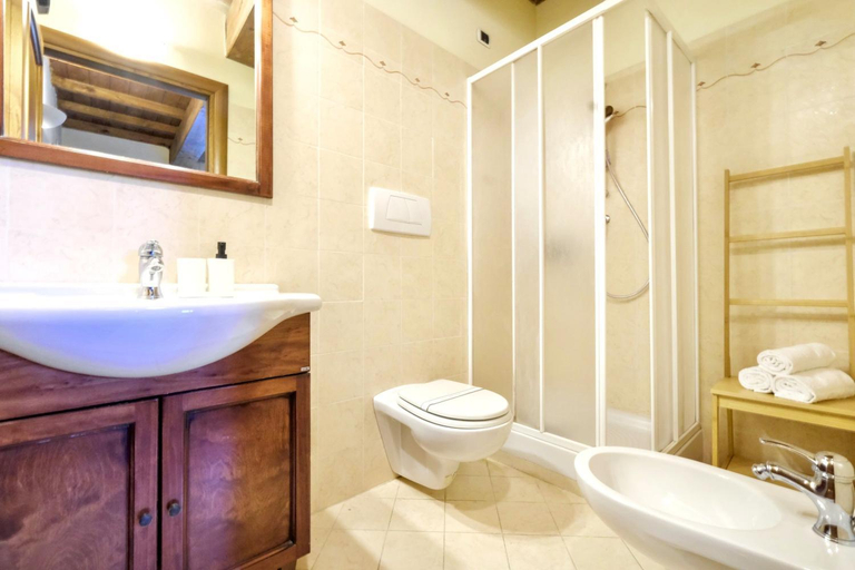 Bathroom 4, Wine Apartments Florence Barbaresco, Florence