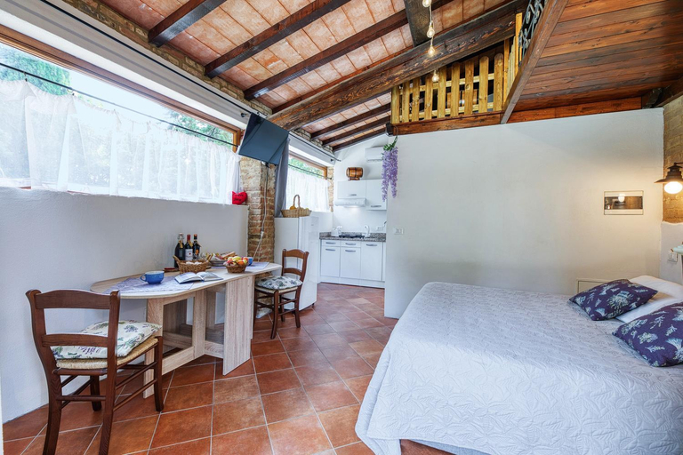 Bedroom, Montebello degli Olivi, Siena