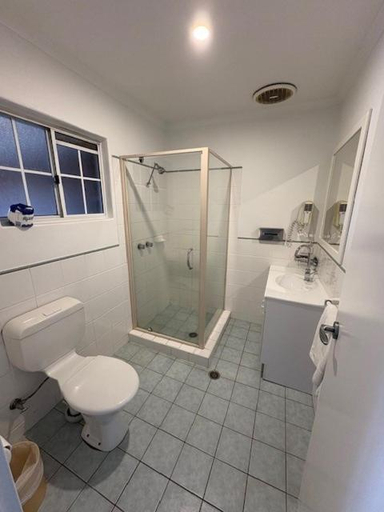Bathroom 3, Golden Age Motor Inn, Queanbeyan