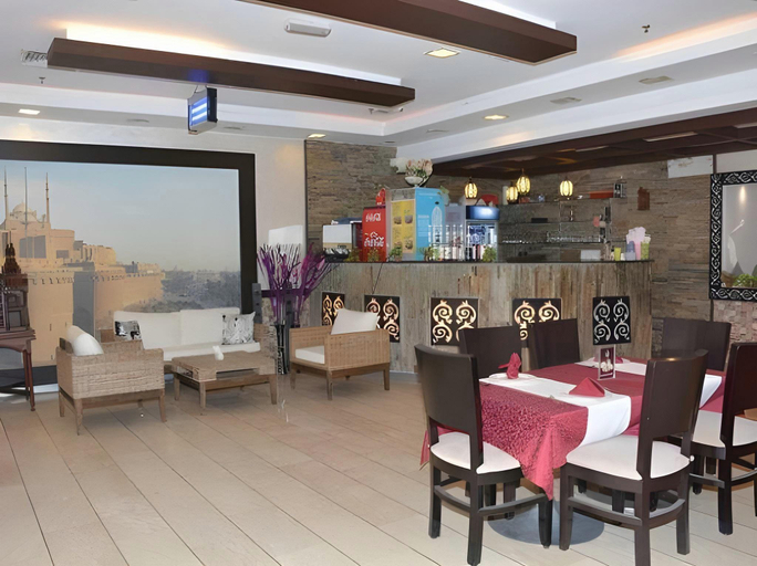 Food & Drinks 5, Continental Inn Hotel Al Farwaniya, Farwaniya