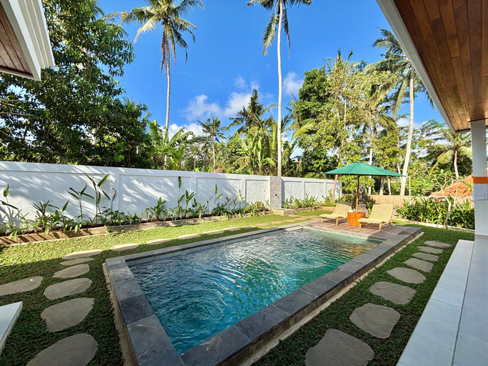 Swimming pool [outdoor], Marigold Villa: 2-Bedroom Villa with Private Pool, Gianyar