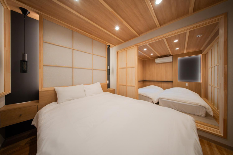 Bedroom 2, winco, Toshima