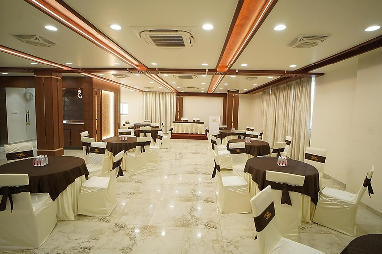 Food & Drinks, Hotel Sun Star, Nagpur