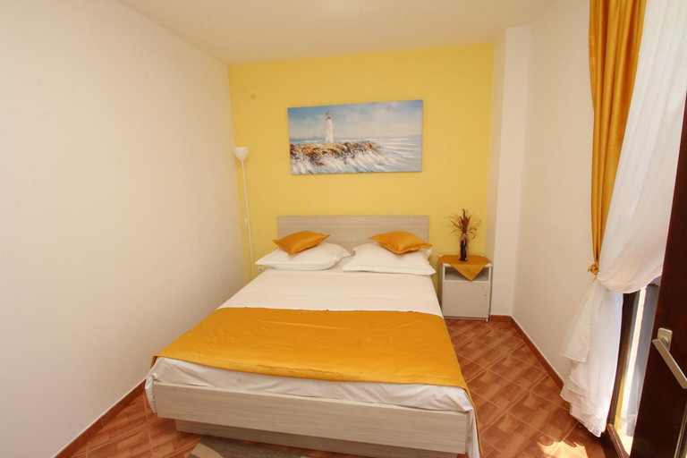 Others 5, Apartments Ani, Omiš