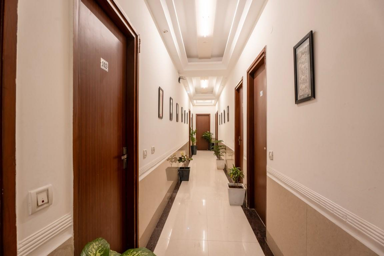 Public Area, The Lodgers Hotel and Banquet Sector 38, Gurgaon