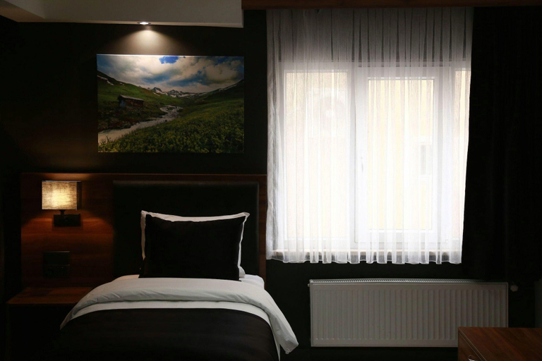 Bedroom 2, Azra Suite Otel, Merkez