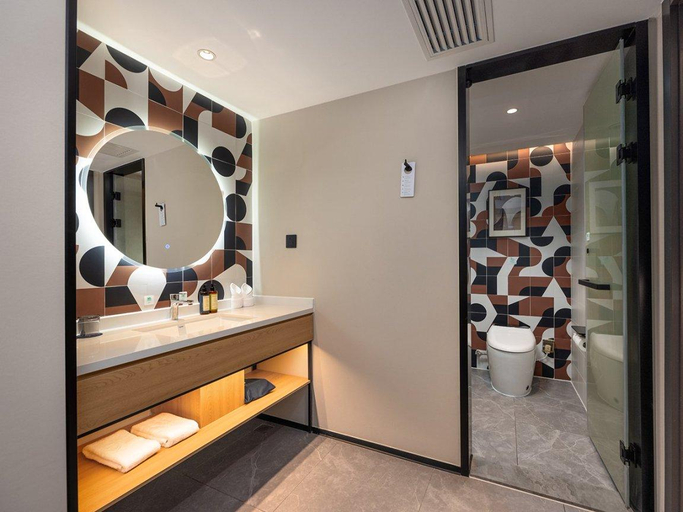 Bathroom 3, Campanile Hotel Shanghai Dishui Lake Ocean Park, Shanghai