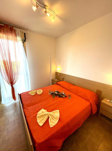 Bedroom, Beachside bliss cozy one-bedroom flat - Beahost, Venezia