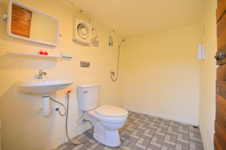 Bathroom 4, Phuwin Homestay Monjam, Mae Rim