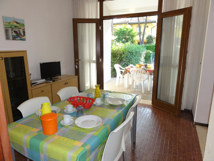 5, Semi-detached villa in a quiet area, Venezia