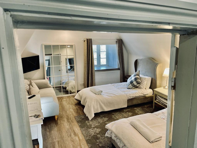 Bedroom 3, Griffin Inn, Lincolnshire