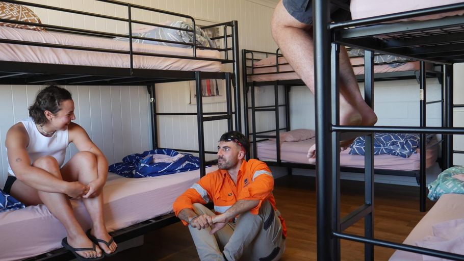 Bedroom 4, CALI Backpackers, Caloundra - Caloundra S.