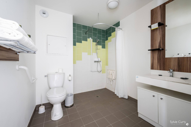 Bathroom 5, ATHOME RESIDENCE ET SPA, Charente-Maritime