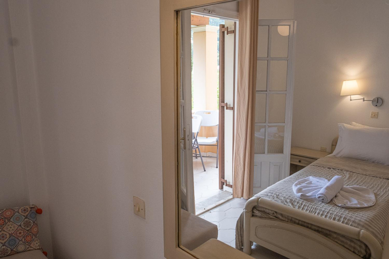 5, Villa Olive apartments, Ionian Islands