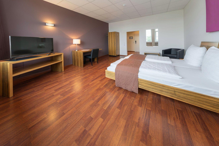 Bedroom 4, AMH Airport-Messe-Hotel Stuttgart, Esslingen