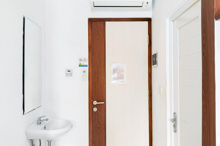 Bathroom 4, DeJati House, Bekasi
