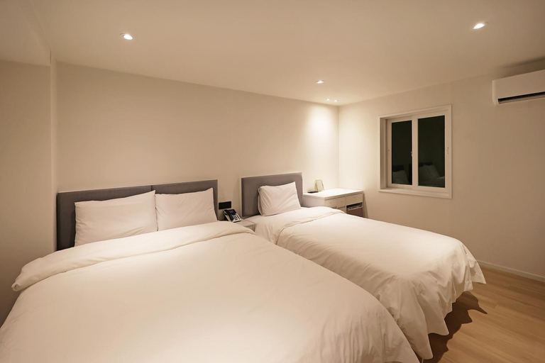 Bedroom 3, Busan Songjeong Stay, Haeundae