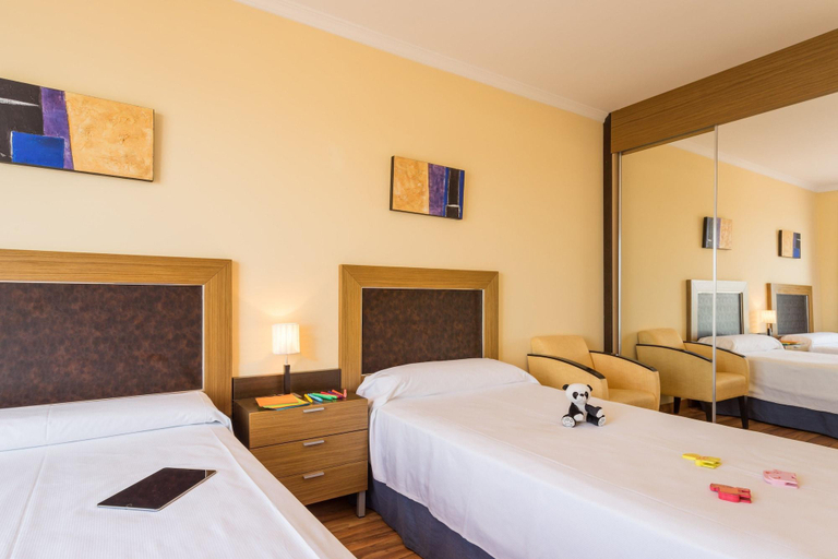 Bedroom 3, Pierre & Vacances Benalmadena Principe, Málaga