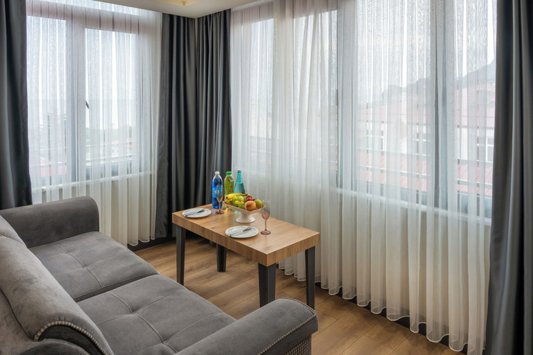 Others 5, Yeşilton Otel, Hopa