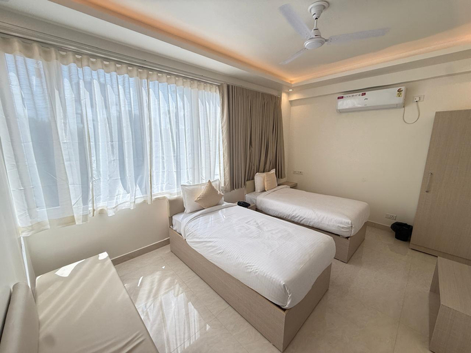 Bedroom 5, HOTEL CROWN PLAZA, Kaushambi