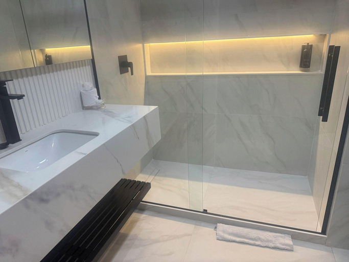 Bathroom 4, Americas Benidorm Hotel, Rio de Janeiro