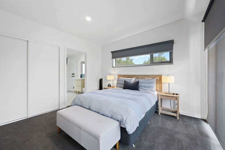 Bedroom 2, Eastern Reef Cottages, Corangamite - South